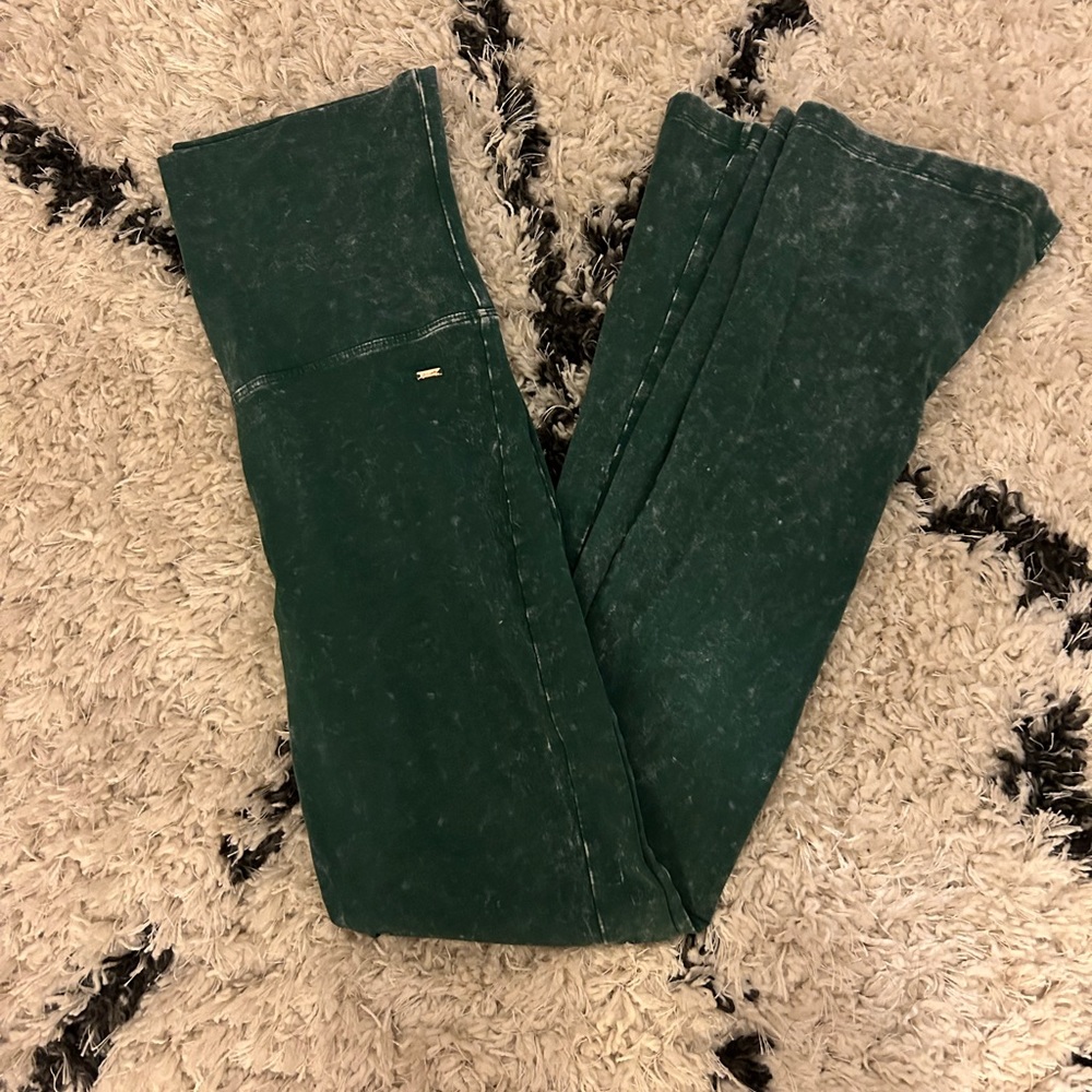 green marble pink flares